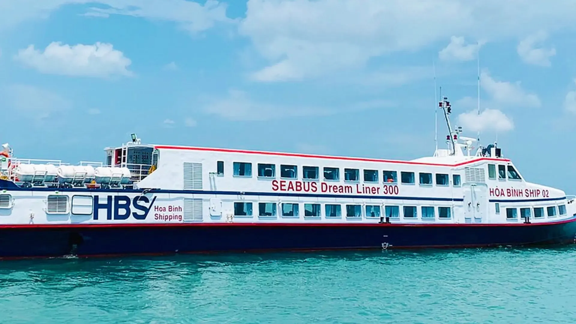 tau-hoa-binh-ship-di-nam-du